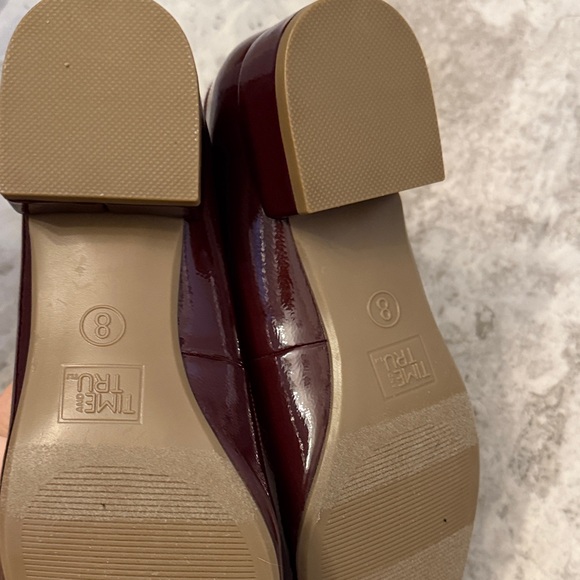 Time and Tru Women's Deep Red Flats NEW - Picture 5 of 5